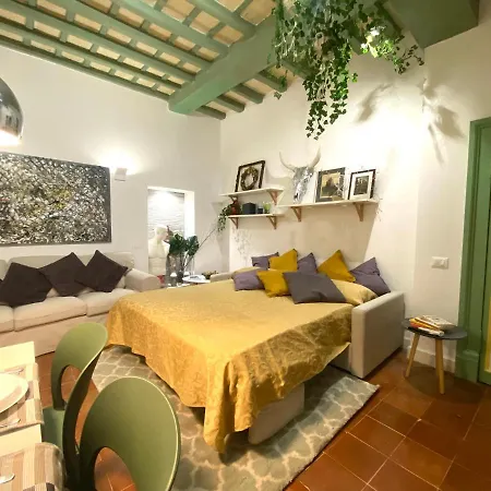 Pantheon Ancient Rome Apartment-2
